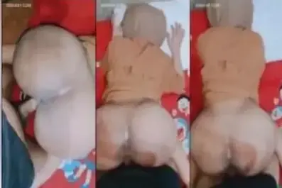 Ukhti Jilbab Nungging Ngewe Bareng Ayang Brutal